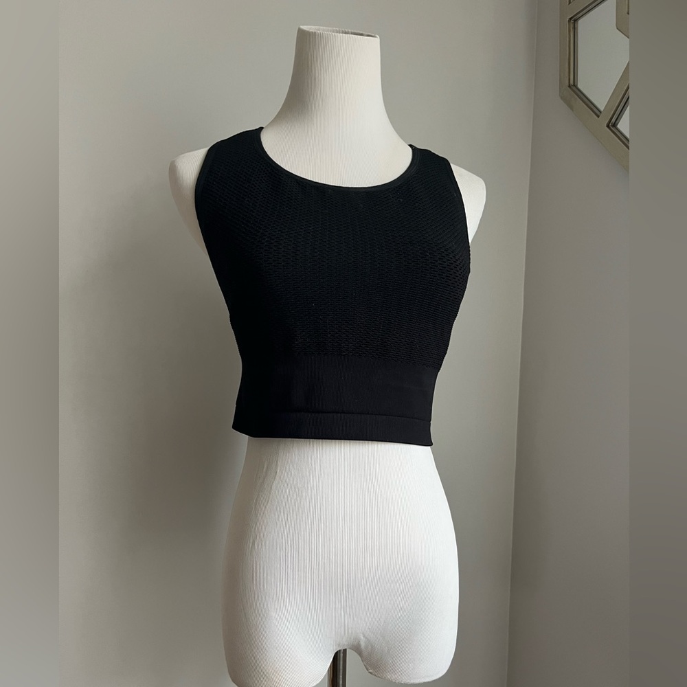 Alo Yoga Racerback Power Crop - Picture 3 of 11